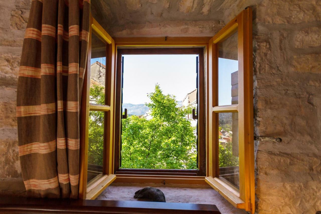 Old Small Stone House Zrnovo Eksteriør bilde