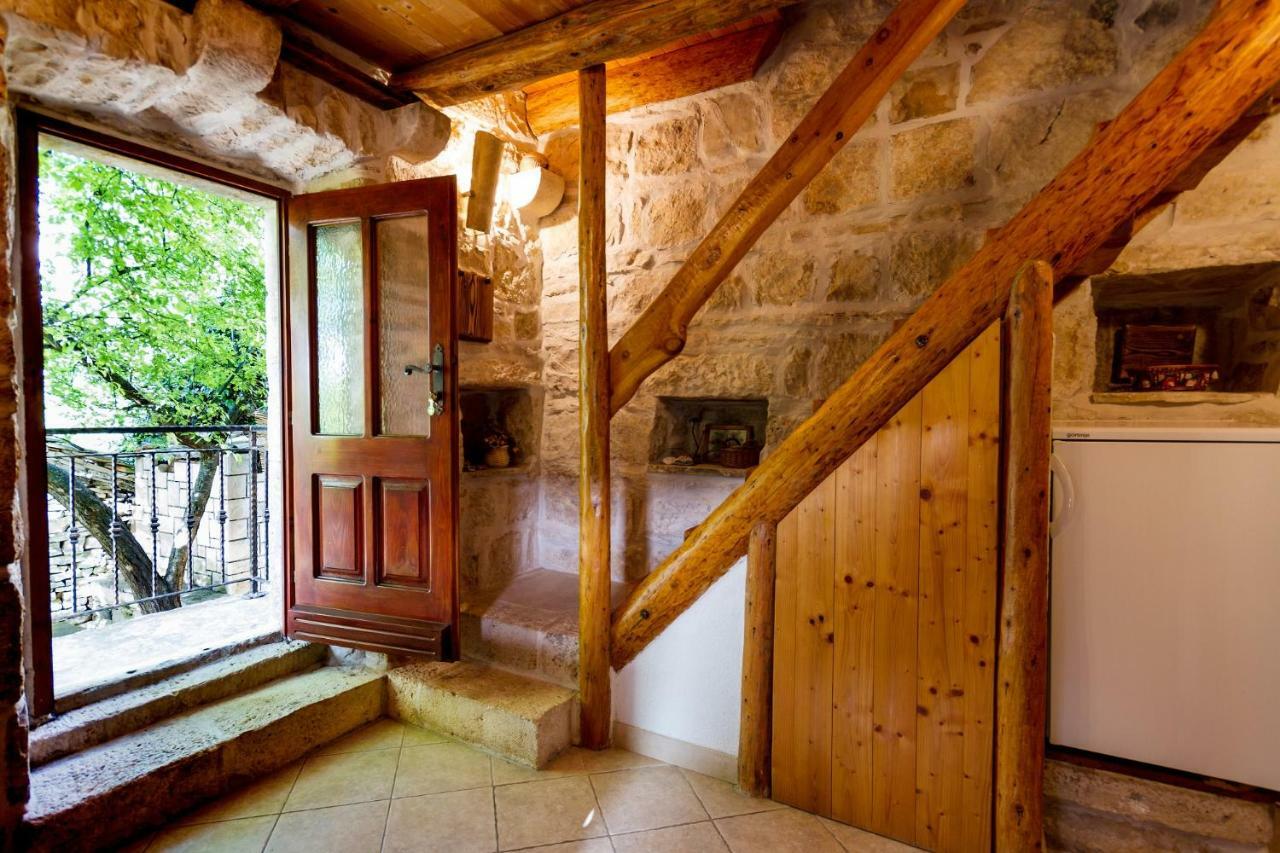 Old Small Stone House Zrnovo Eksteriør bilde